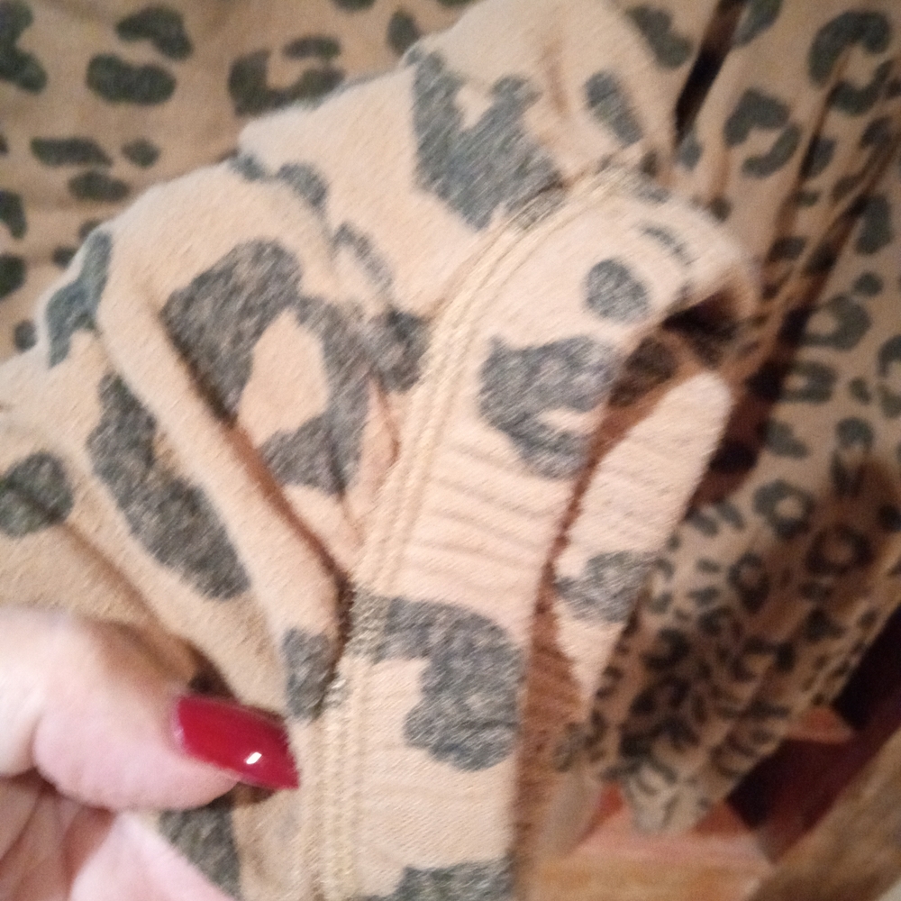 Leopard Print Women's Warm Up Pants And Matching Top. - Picture 11 of 11
